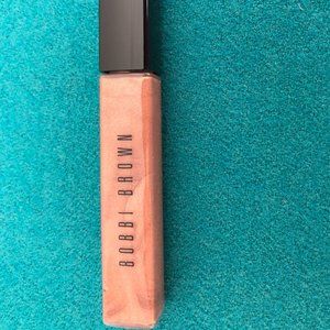 High Shimmer Lip Gloss in Beach